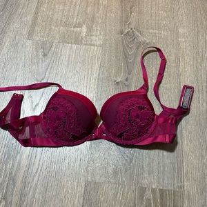 Victoria secrets push-up bra